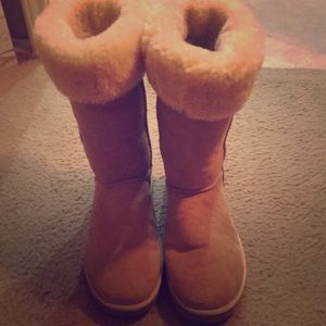 Size 11 Tan Women’s Classic Tall UGG Boots